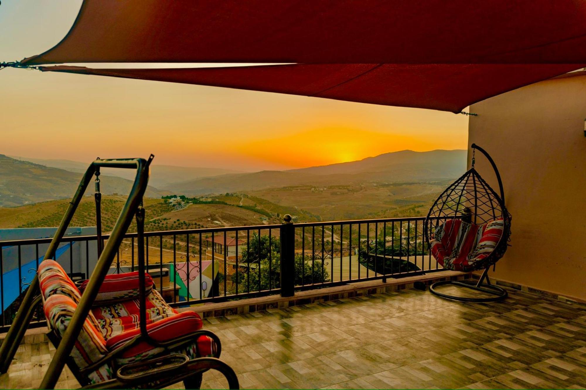 Jar Alqamar Chalet -شاليه جار القمر Jarash Exterior foto